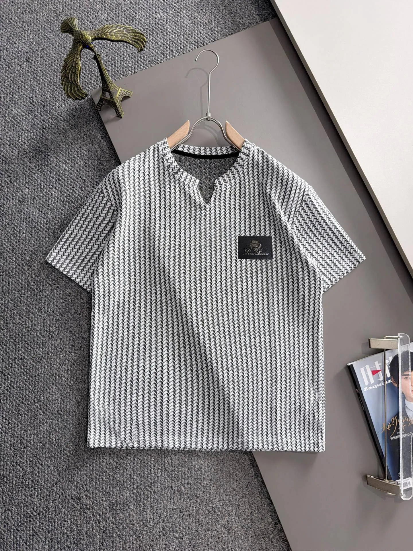 LP 2036 New Arrival summer casual suit, with exquisite and high-end details, full of high-end feeling. Complete with three standards, customized Premium liquid ammonia cotton fabric, the upper body is crisp and stylish, comfortable and not tight. The clean and neat tailoring is full of urban style. You will feel good when you wear it. It is the first choice for Premium fashionistas. The upper body effect is super good! Sizes:M-5XL